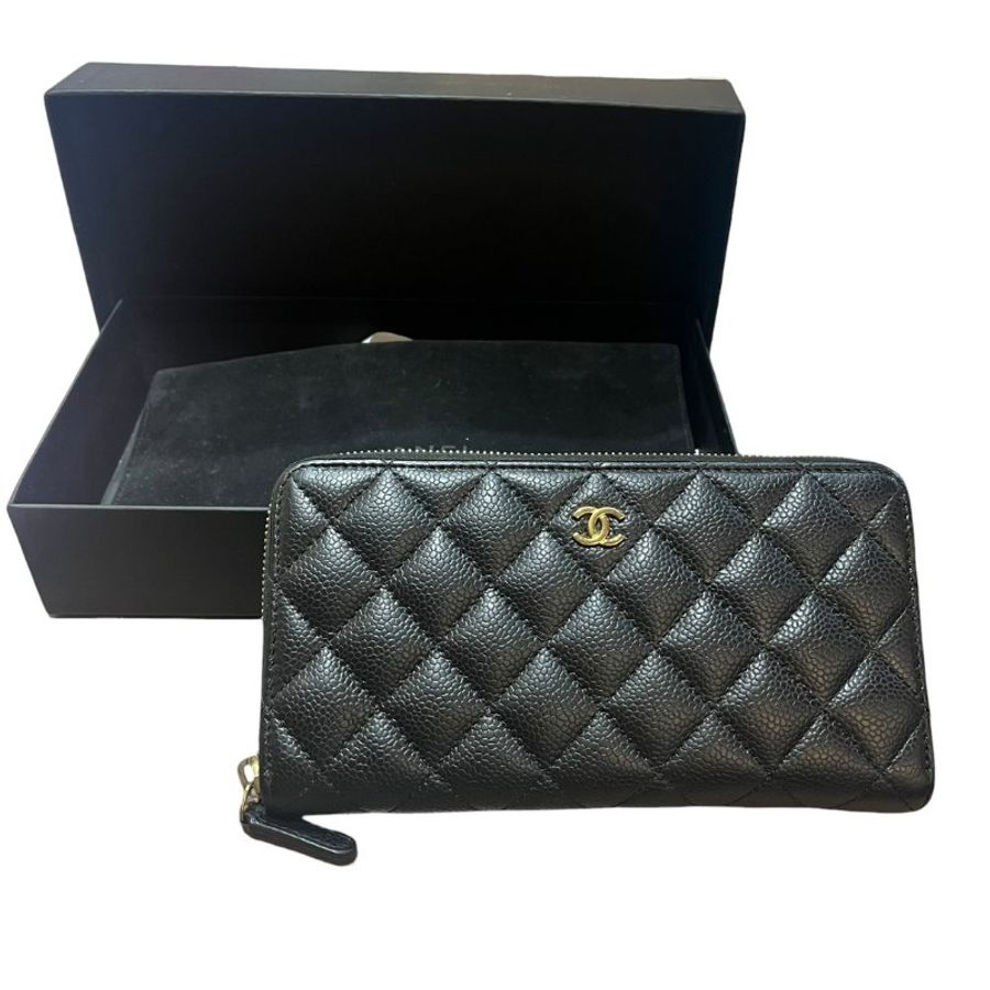 CHANEL 菱格紋拉鍊長夾 5-601-0