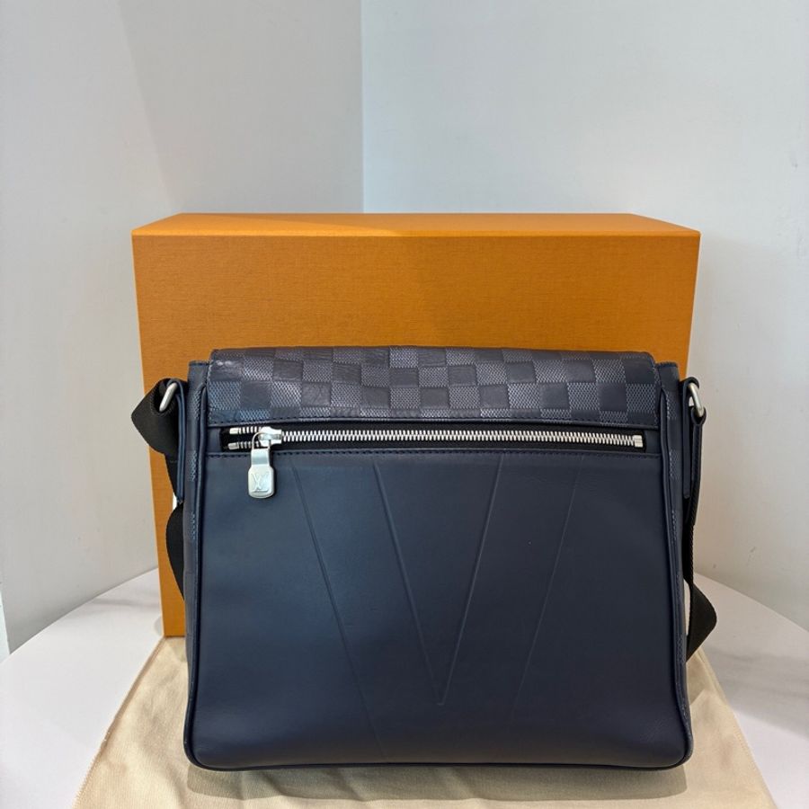Louis Vuitton 路易威登 District 全牛皮 棋盤格郵差包-1