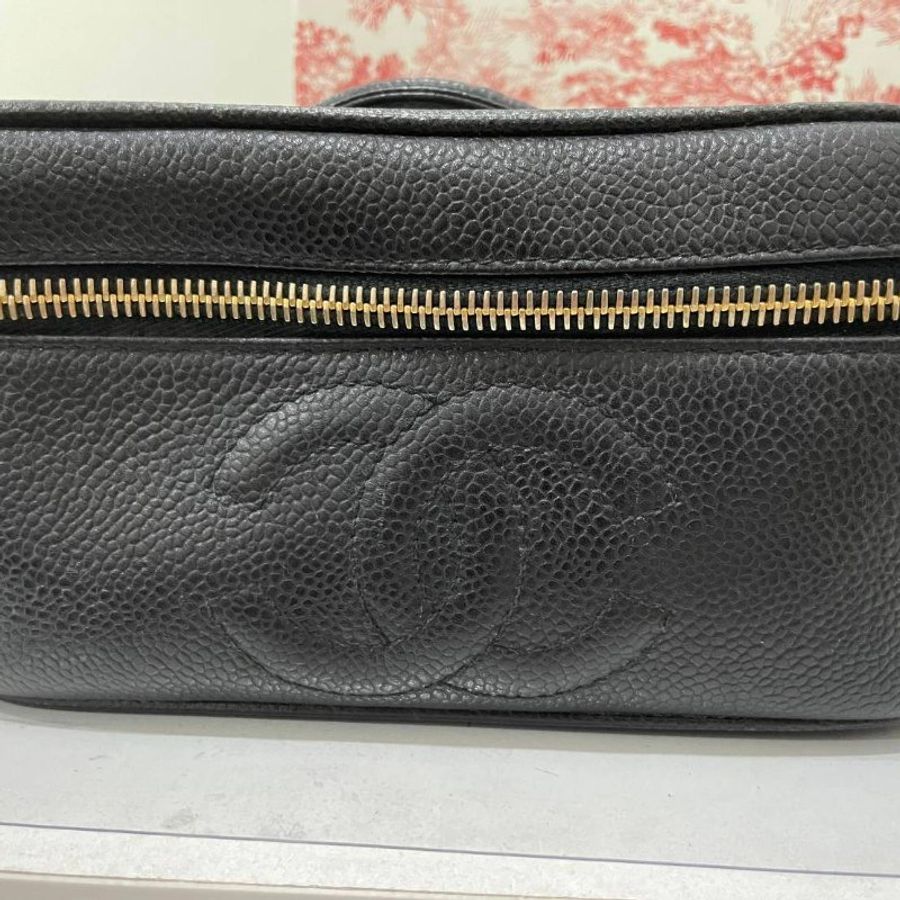 正品Chanel 荔枝皮 vintage 黑金 化妝包 手提包 斜背包-0