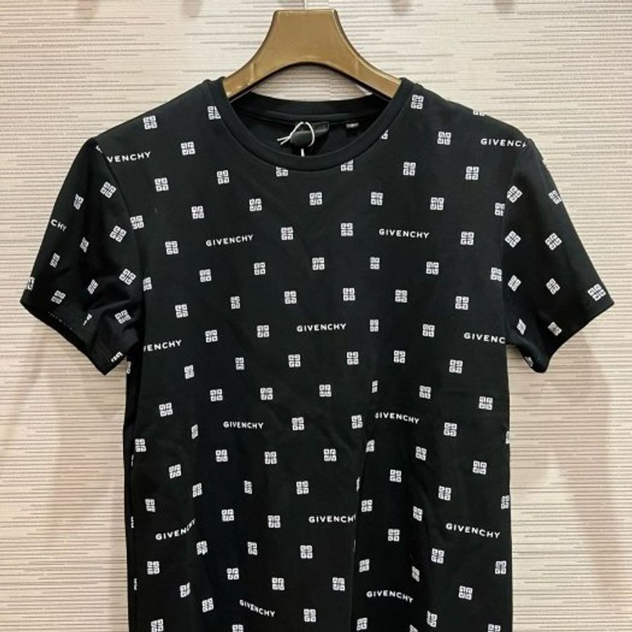 💎Han's house精品服飾💎 GIVENCHY 紀梵希 刺繡 LOGO 短 T ~ 青年款=女成人 S M-0