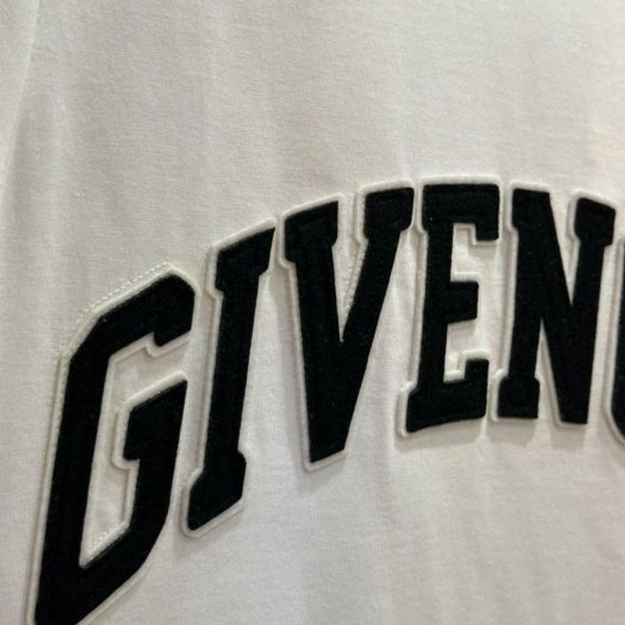 💎Han's house精品服飾💎GIVENCHY 紀梵希 刺繡 LOGO 短T 現貨 青年款=男 成人款 XS S-4
