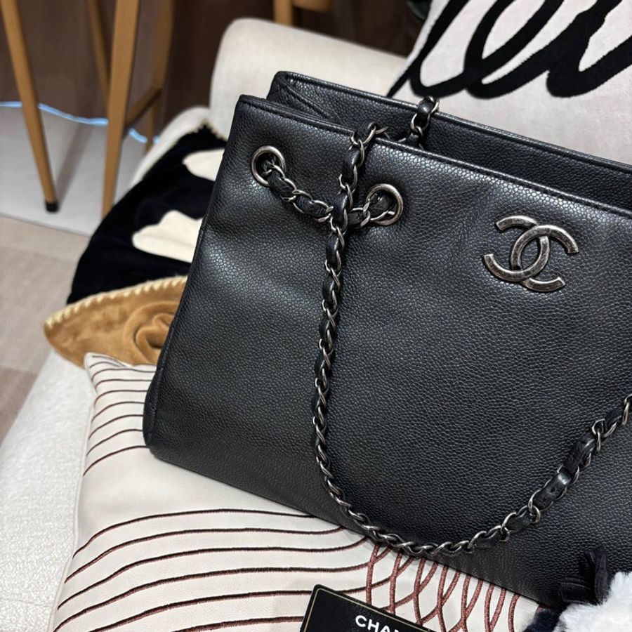 Chanel chain tote bag Caviar Skin grey 灰魚子醬牛皮復古銀扣-1