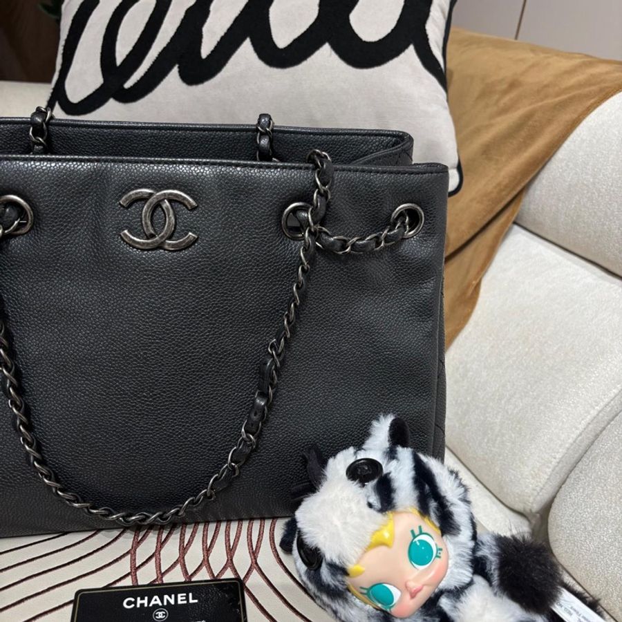 Chanel chain tote bag Caviar Skin grey 灰魚子醬牛皮復古銀扣-2