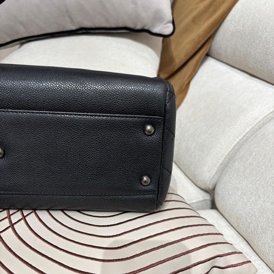 Chanel chain tote bag Caviar Skin grey 灰魚子醬牛皮復古銀扣-9