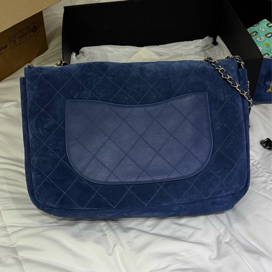 Nigo 權志龍Gd 同款Chanell x Pharrel Williams 菲董聯名限量款 flag bag 藍色麂皮大包近全新-7