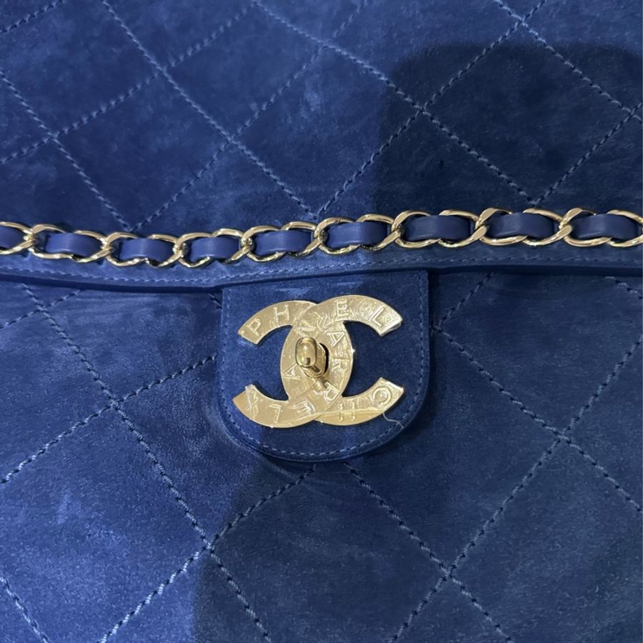 Nigo 權志龍Gd 同款Chanell x Pharrel Williams 菲董聯名限量款 flag bag 藍色麂皮大包近全新-10