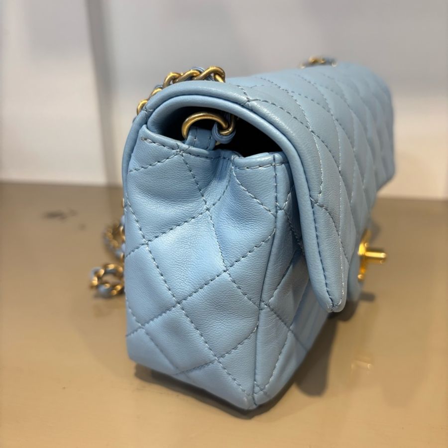 Chanel 天空藍羊皮Coco20金球鏈包AS1787-3