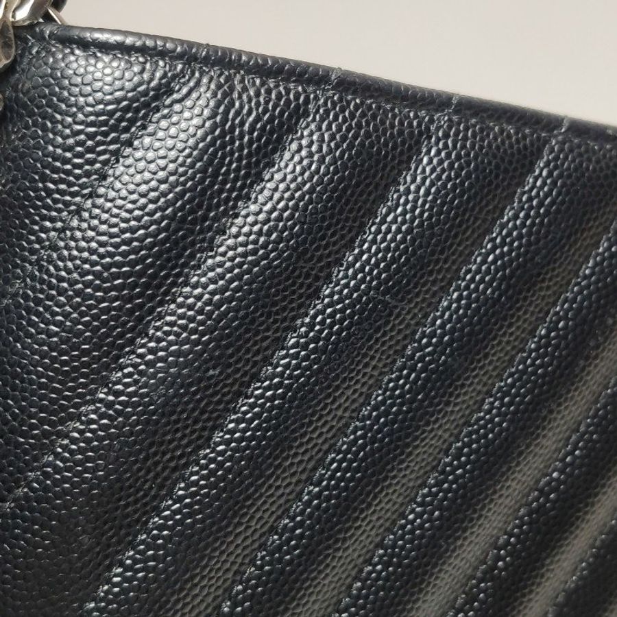 Saint Laurent Envelope牛皮V紋絎縫YSL標誌斜背包肩背包-21
