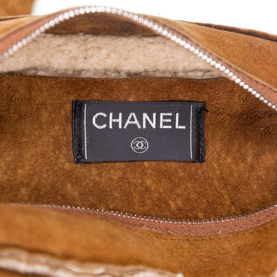 S09 Chanel 麂皮羊羔四宮格肩背包-28
