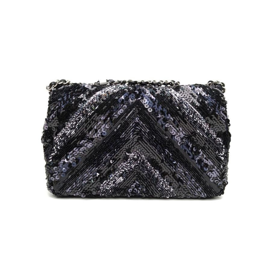 CHANEL CF口蓋包大Mini黑色22開銀扣V紋滿亮片限量款肩背包-2