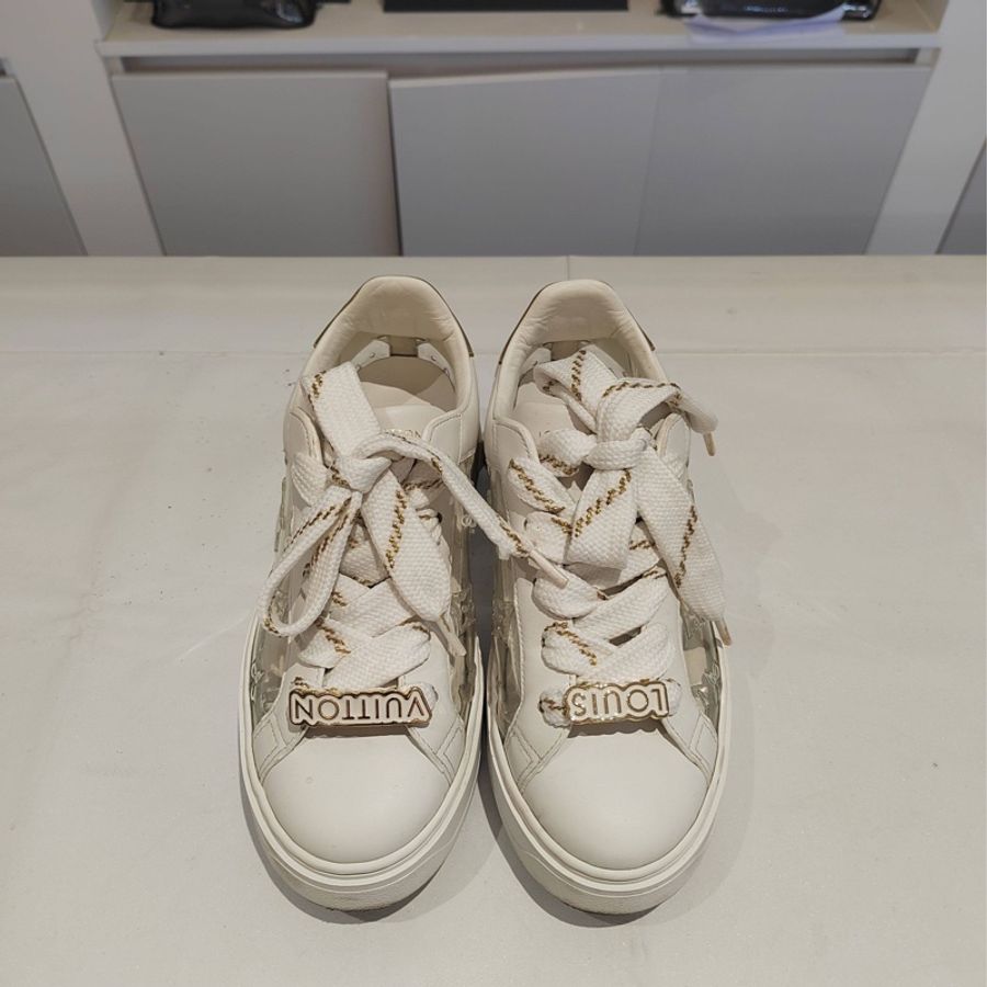 98新Louis Vuitton路易威登 Time Out滿logo透明浮雕老花sneaker運動鞋34.5碼 可以搭配各種彩色襪子-0