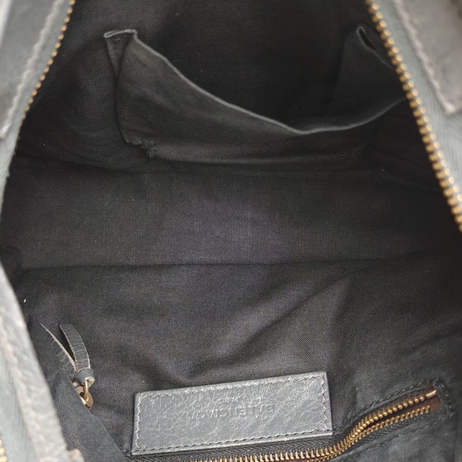 BALENCIAGA 灰色羊皮巴黎世家機車包-4