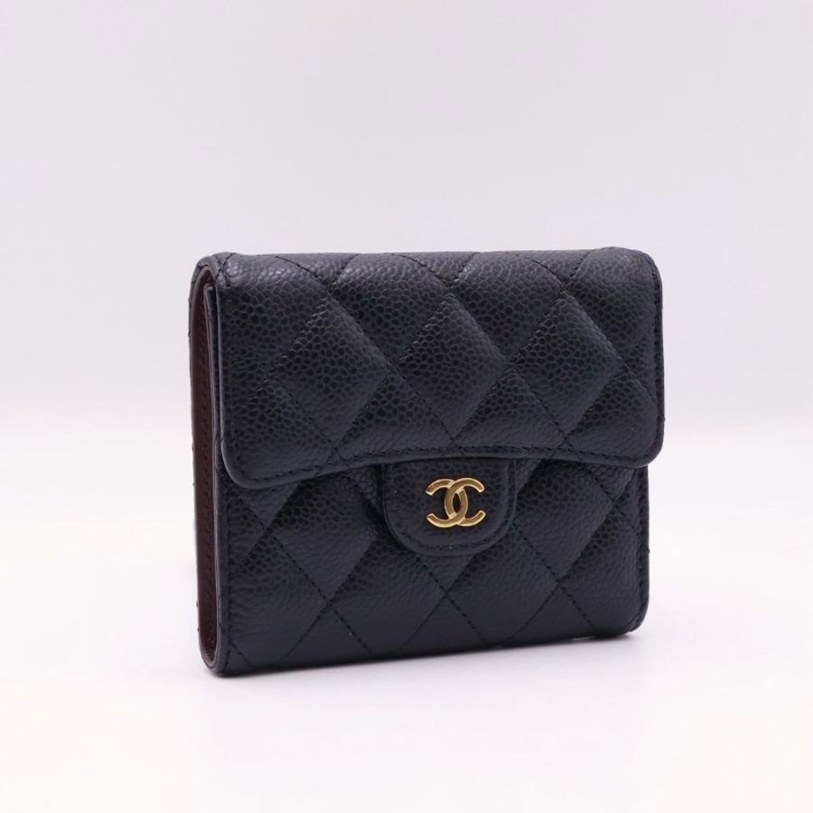 CHANEL 經典口蓋三折短夾 - 黑金-3