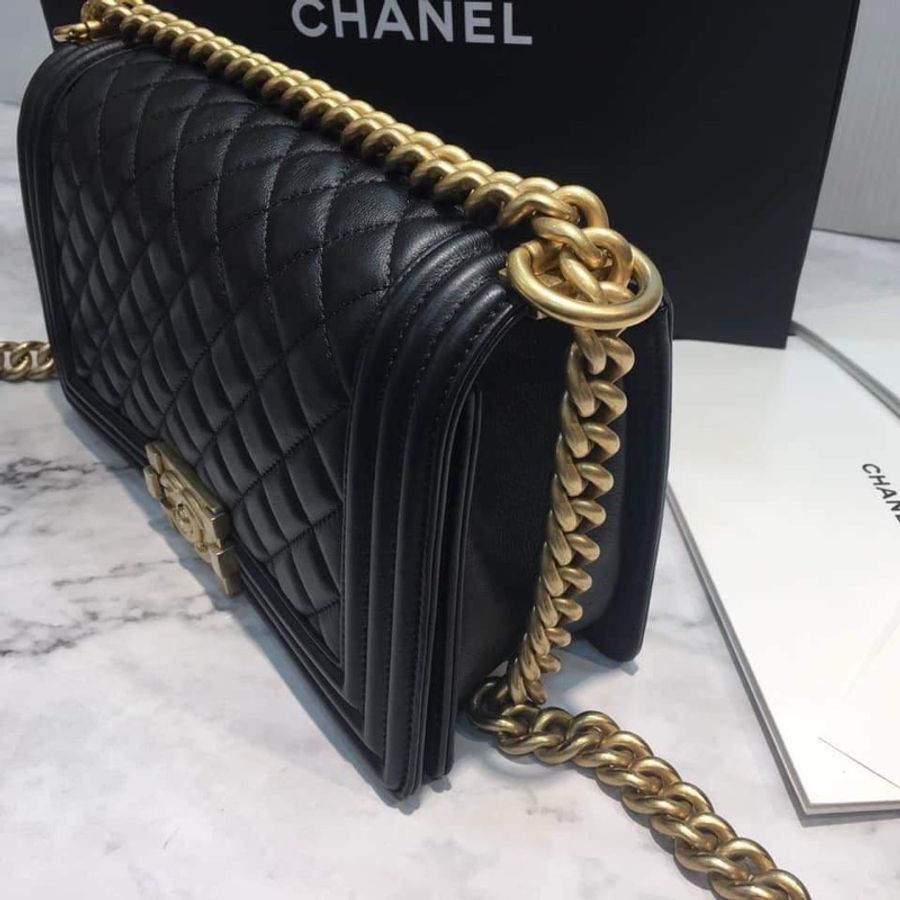 Chanel *現貨* CHANEL 香奈兒 真品 *經典 BOY 系列牛皮金釦金鏈包 (25)-16