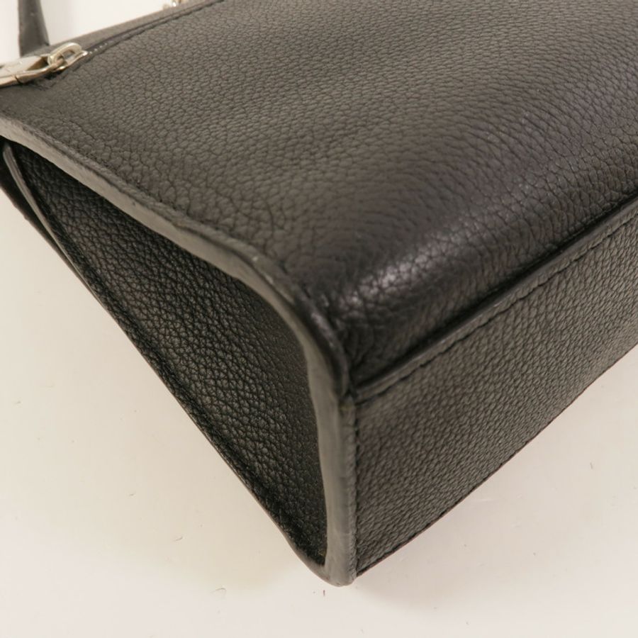 LOUIS VUITTON 牛皮皮革Mylockme銀扣鏈帶肩背袋-10