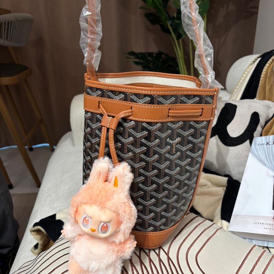 Goyard Petit Bucket Bag Tan-3