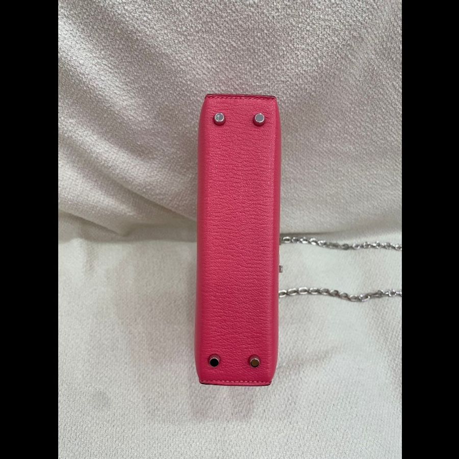 Hermes Mini Verrou 手槍包 21cm 銀扣
颜色：U5 唇膏粉
皮质：山-3