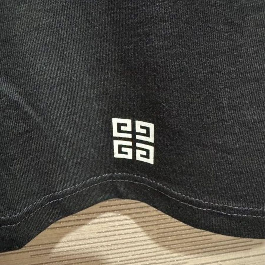 💎Han's house精品服飾💎GIVENCHY 紀梵希 LOGO 長 T 黑 現貨 青年款=女成人 XS ~ M 原價7200-2
