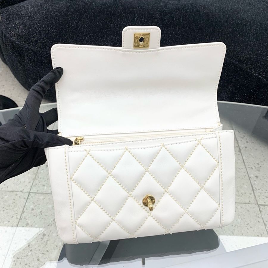 CHANEL/香奈兒 白色牛皮外縫線金扣手提款 CF口蓋包-6