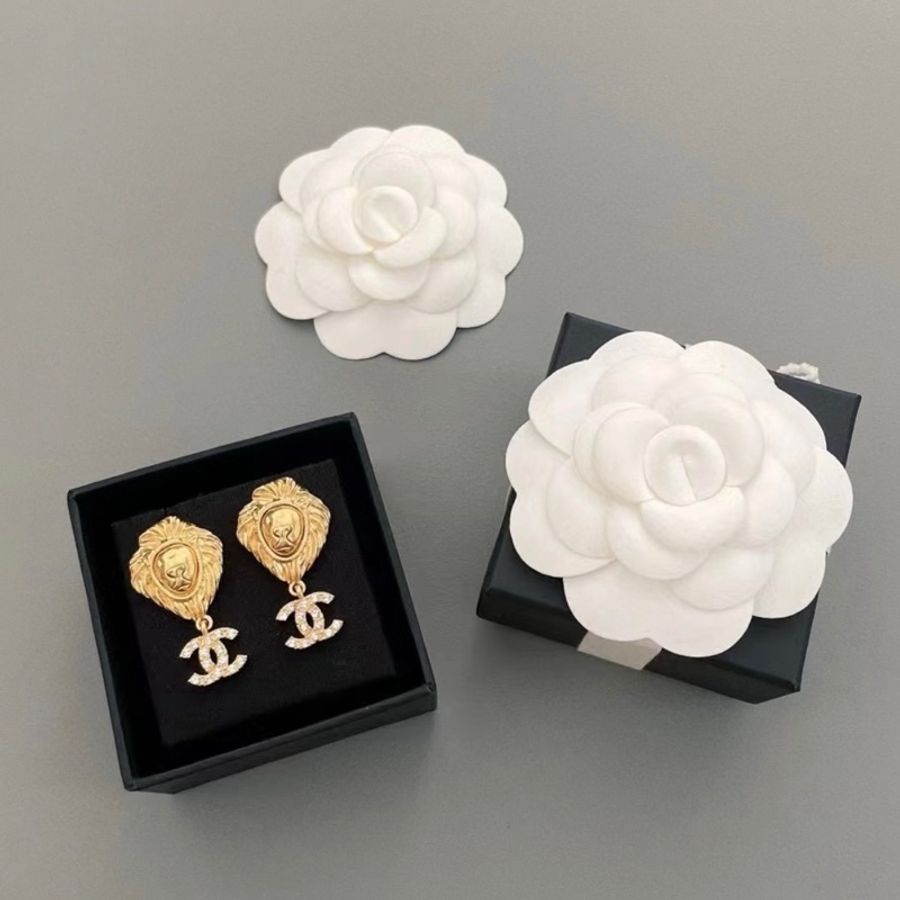 Chanel香奈兒耳環 chanel耳釘埃及閃鑽雙C吊墜獅子耳釘-4