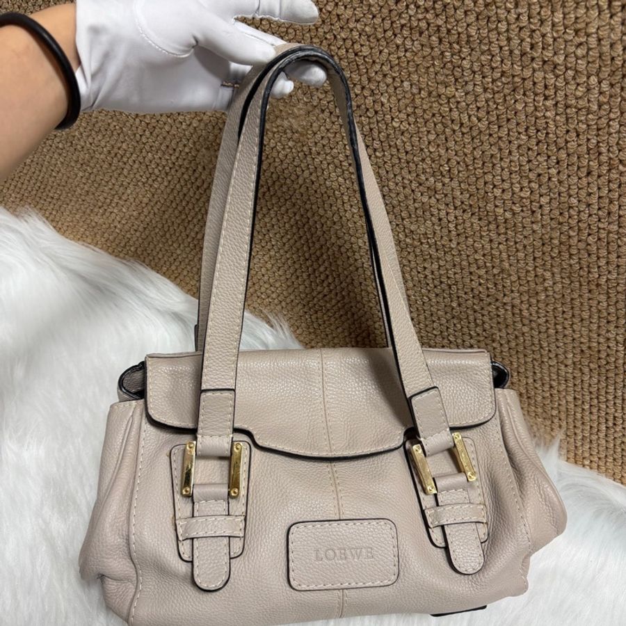 羅意威Loewe 單肩包 底長32cm-0