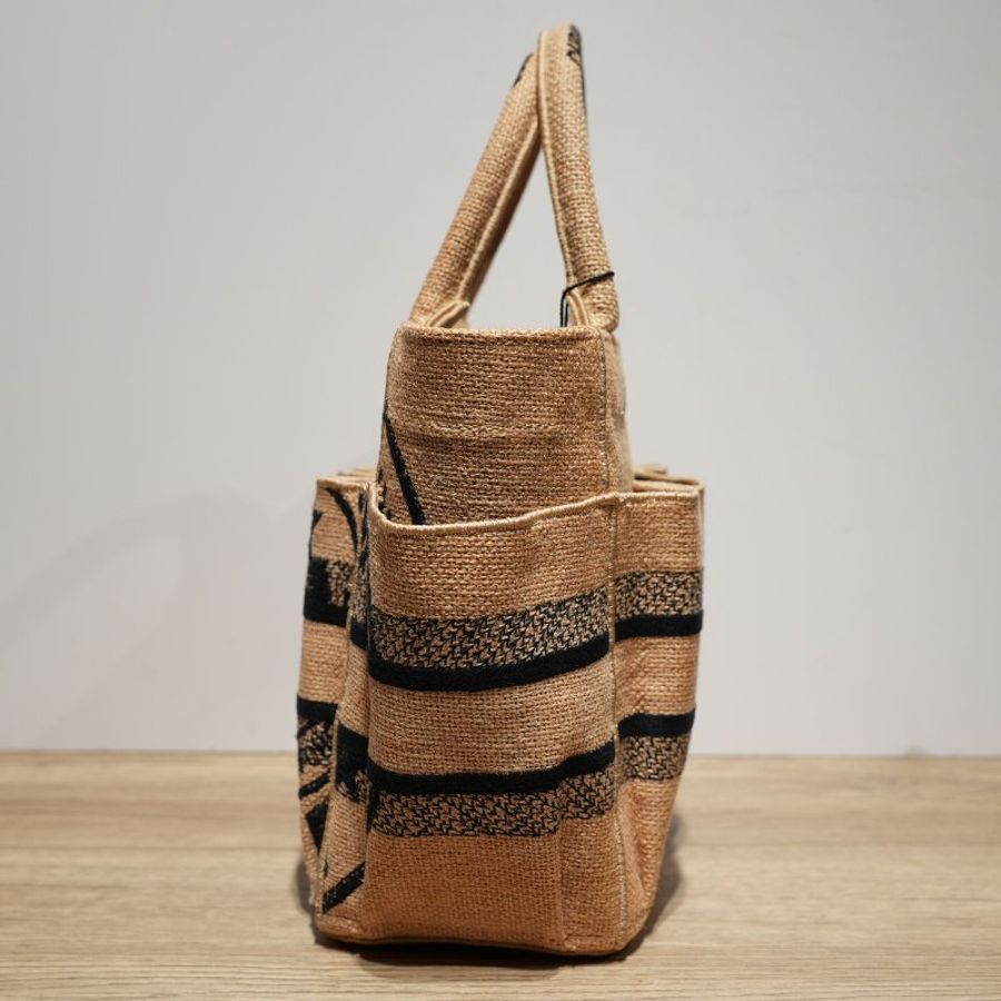 DIOR 限量手提包刺繡-1