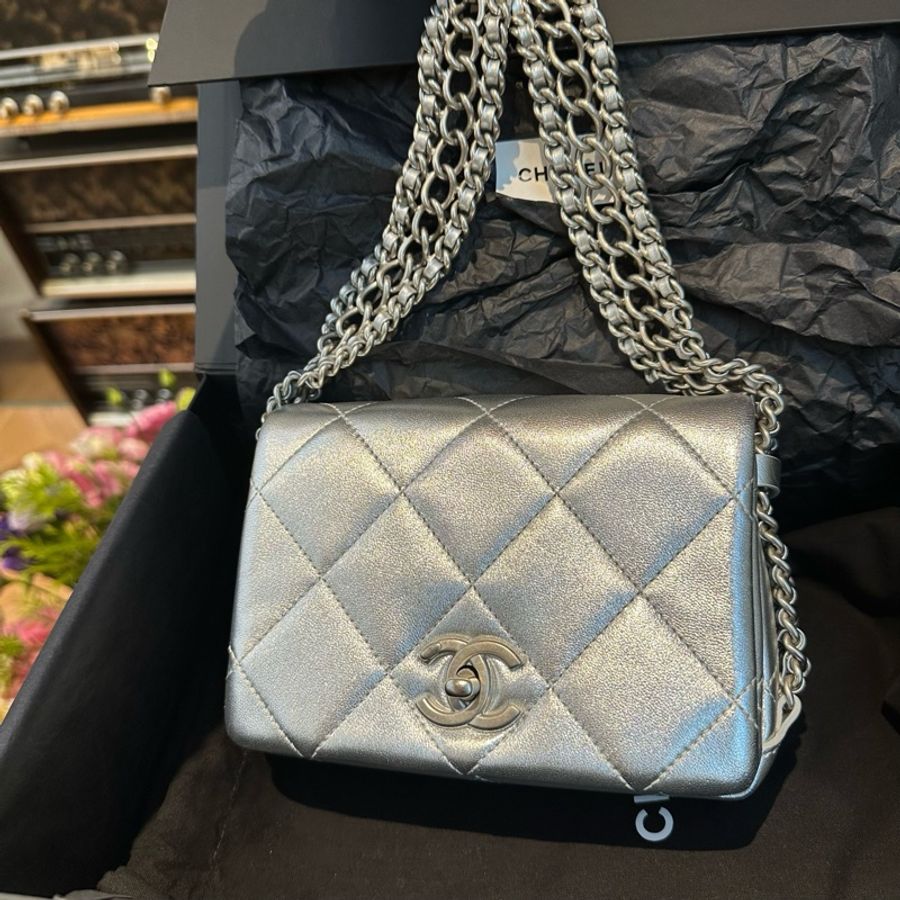 ✨香奈兒/Chanel 22P 銀色瀑布腋下鏈條包單肩包 配件:塵袋-1