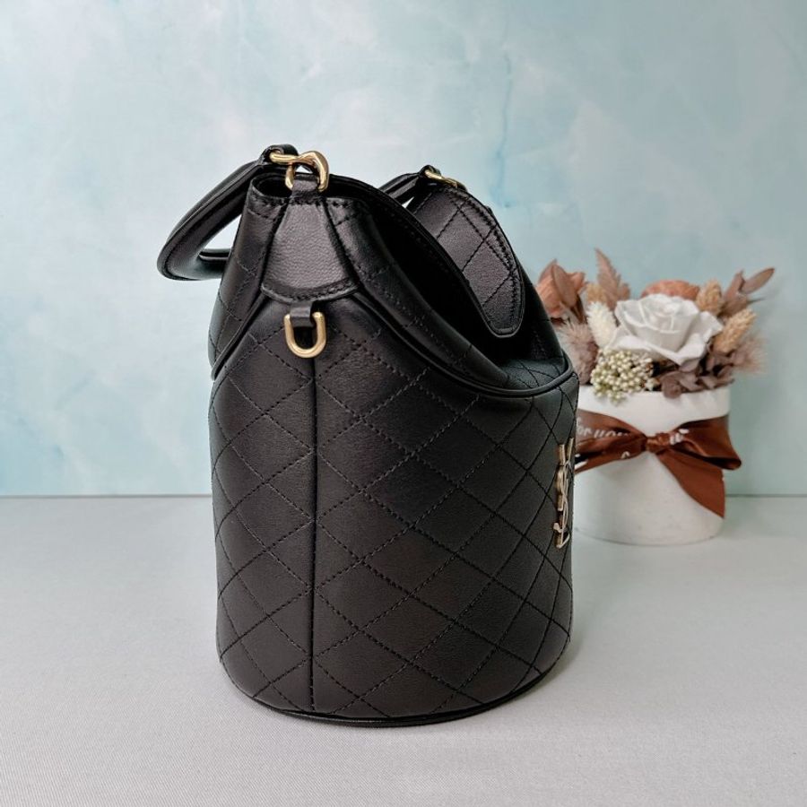 YSL Gaby Bucket黑金羊皮水桶包-3