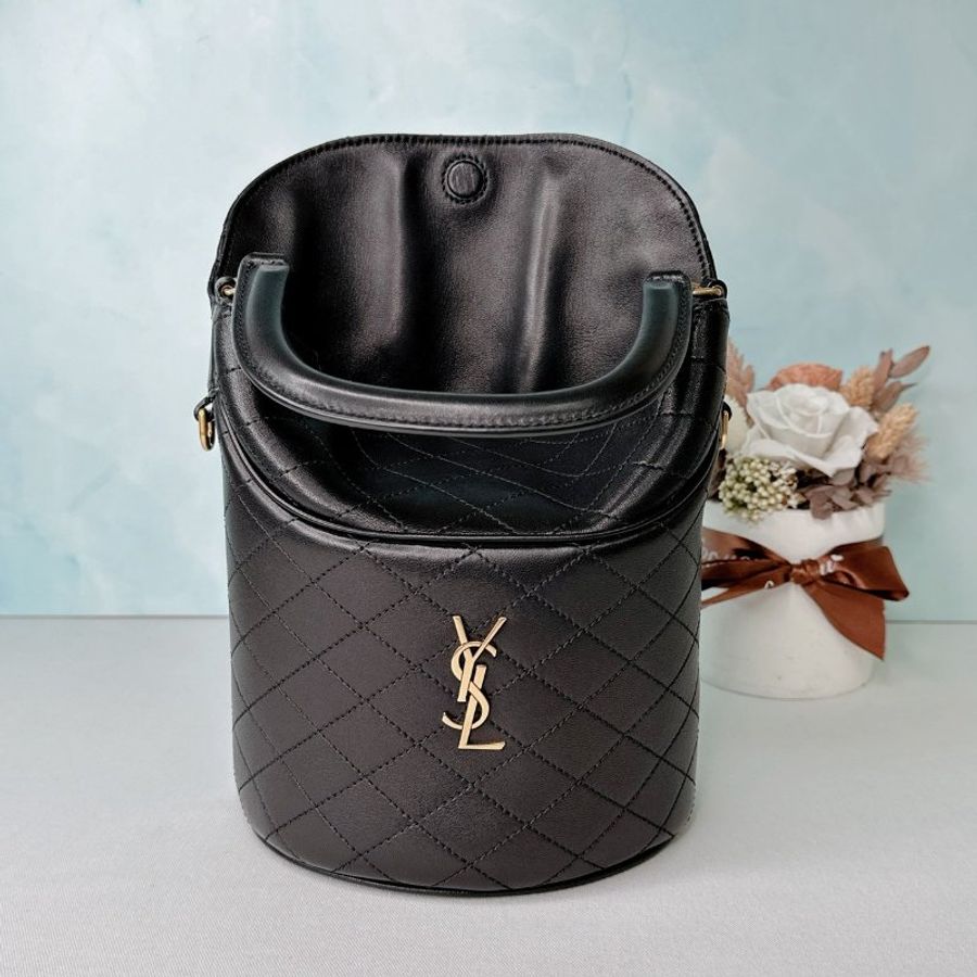 YSL Gaby Bucket黑金羊皮水桶包-4