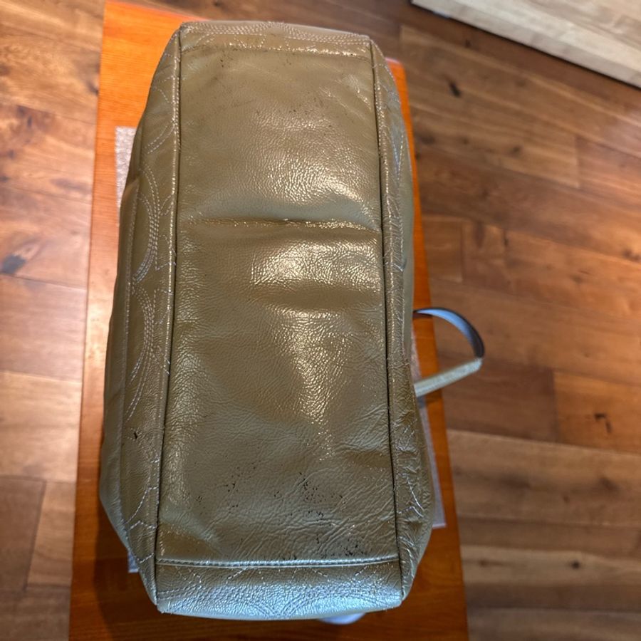 Coach灰色漆皮托特包-7