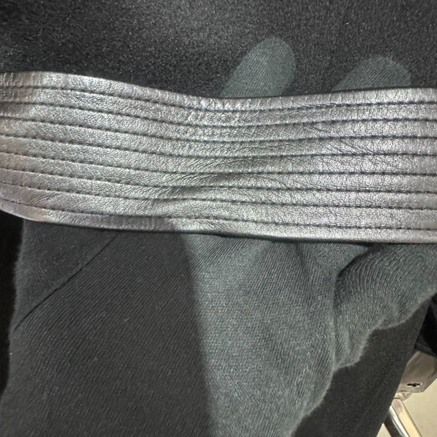 【美收精品】Christian Dior 黑色鉚釘毛絨皮質大衣 5-507【隔月月中將轉賣至日本 上架期限30天】-7