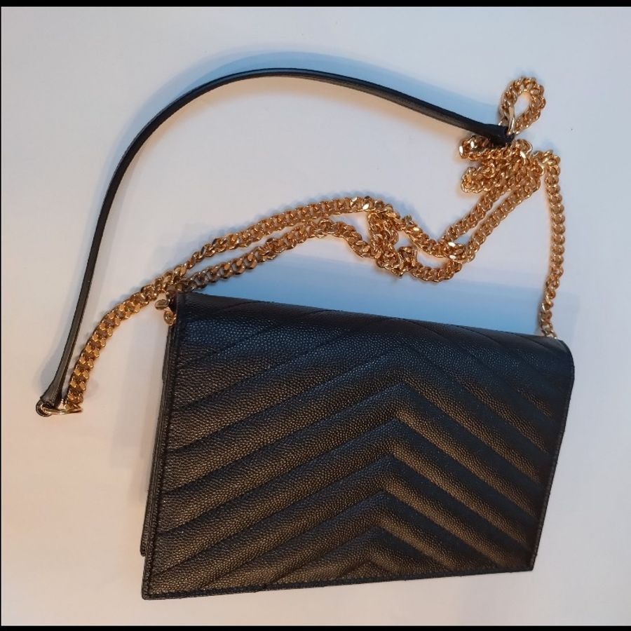 YSL 金鍊黑荔枝皮V格紋鍊帶小包 WOC-4
