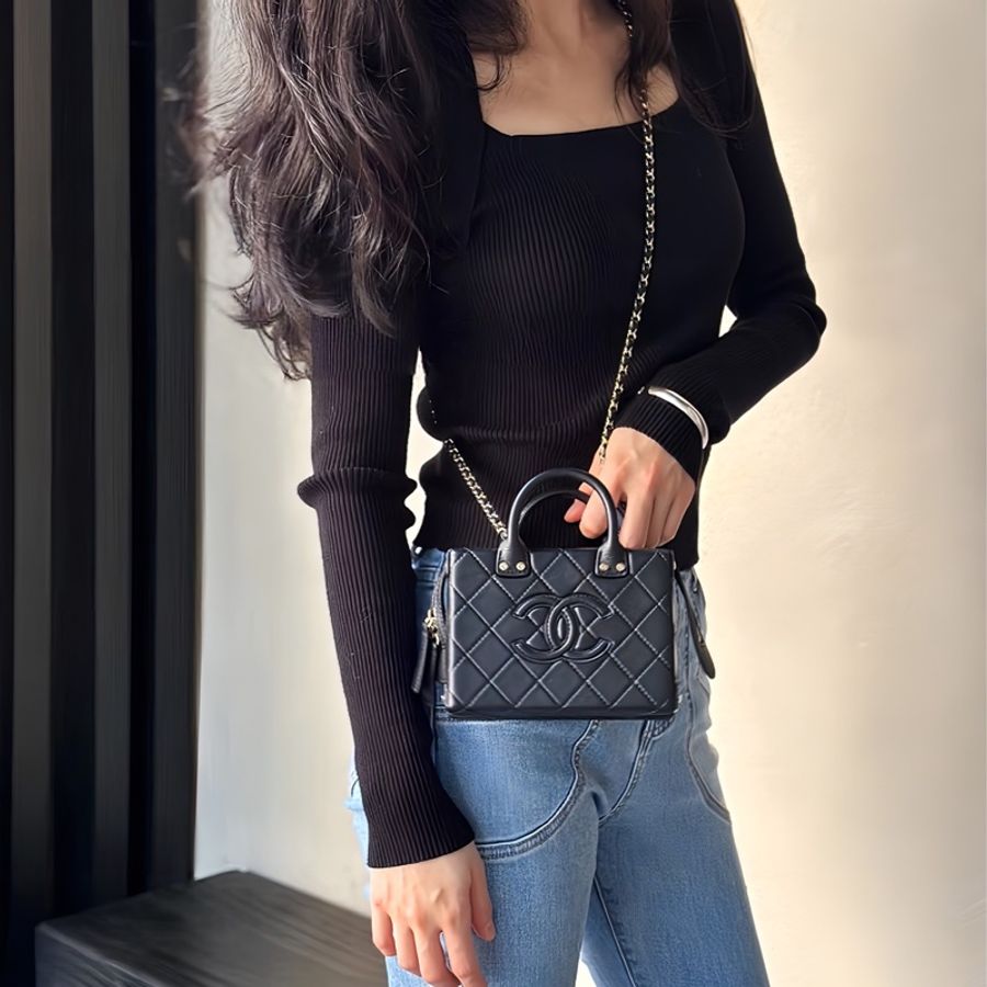 不可能吧‼️近新品香奈兒 Vanity 居然釋出了😍-1