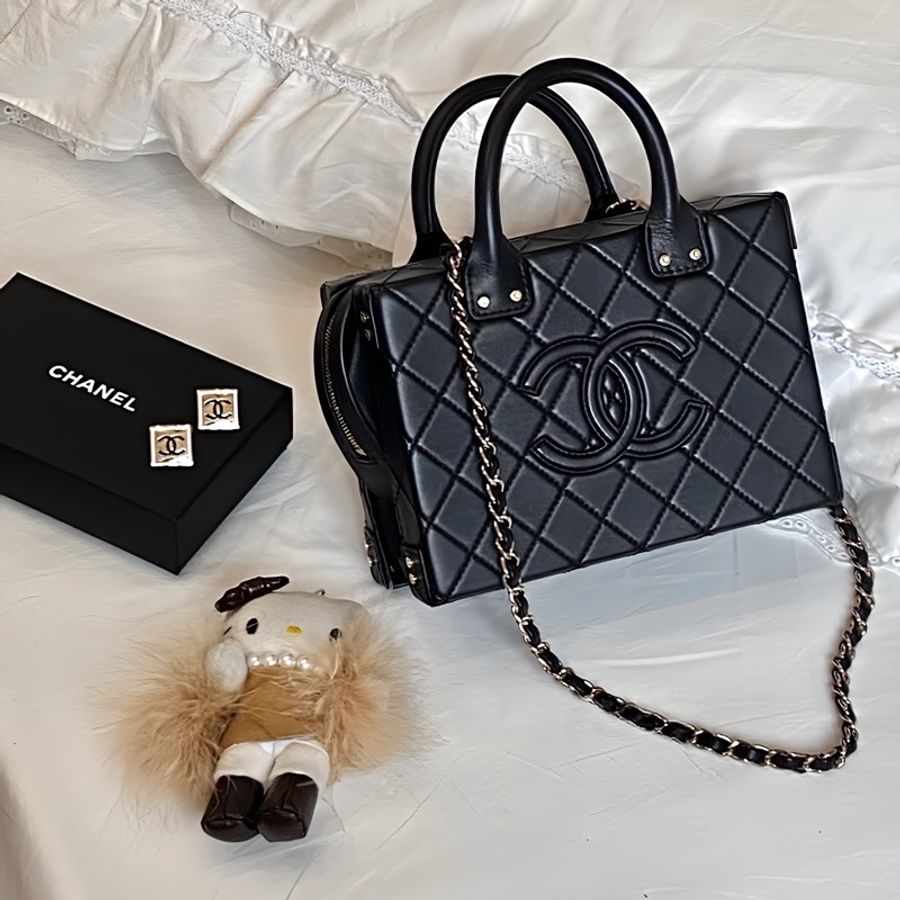 不可能吧‼️近新品香奈兒 Vanity 居然釋出了😍-3