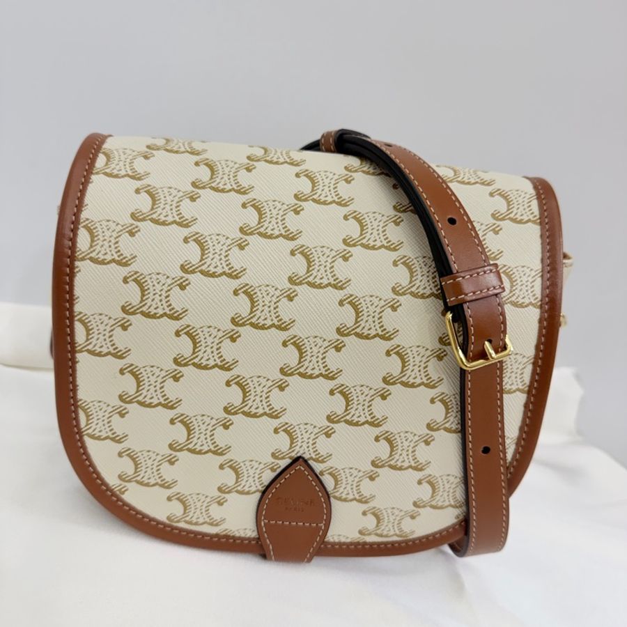 Lisa同款Celine 米白馬鞍包PVC咖牛皮邊金釦Medium folco-1