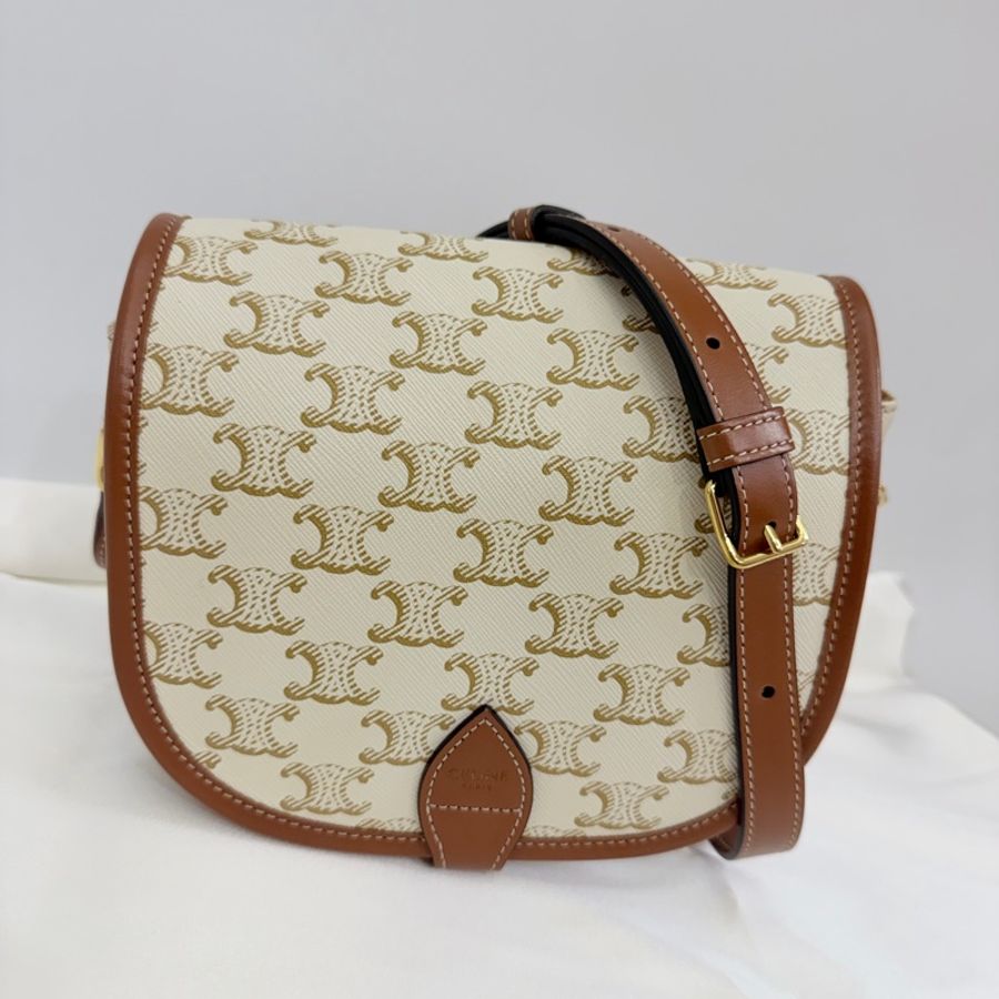 Lisa同款Celine 米白馬鞍包PVC咖牛皮邊金釦Medium folco-10