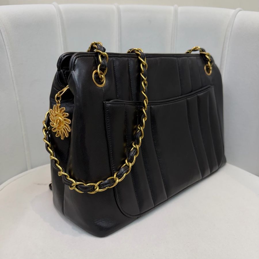 CHANEL 中古太陽花吊飾單肩斜揹袋 XC203-0