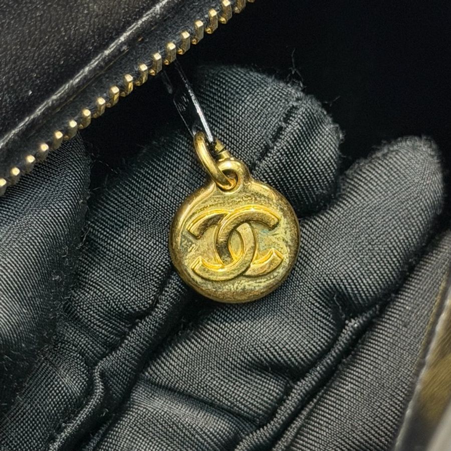 CHANEL 中古太陽花吊飾單肩斜揹袋 XC203-25