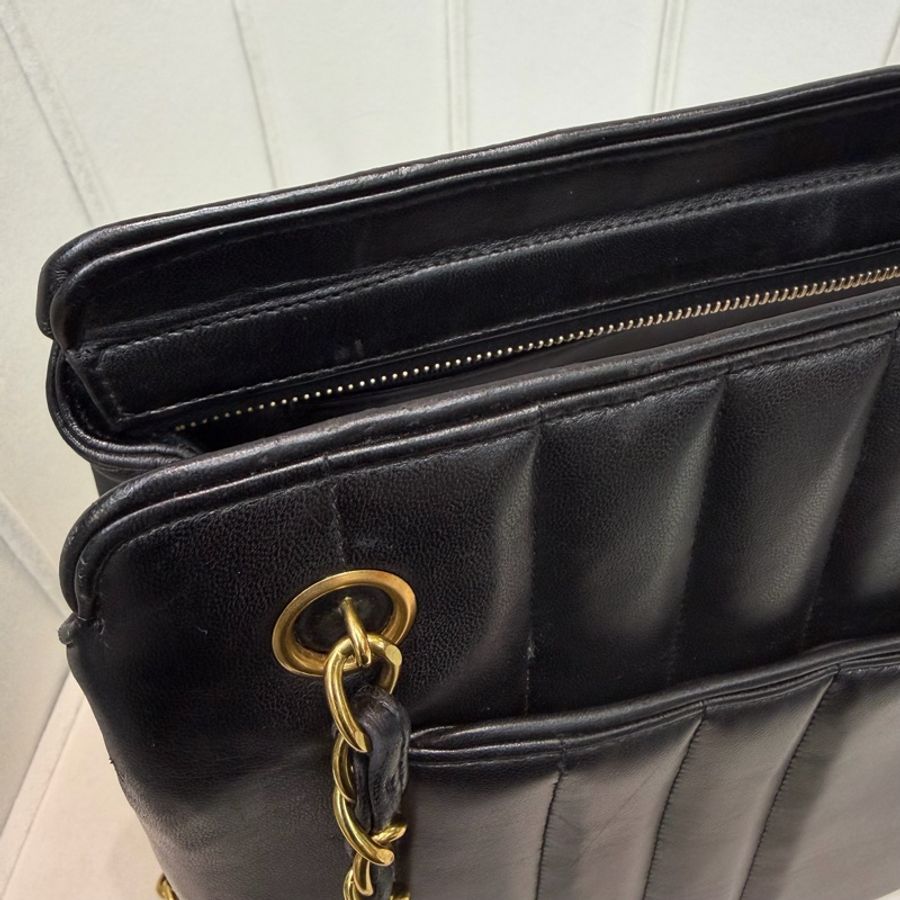 CHANEL 中古太陽花吊飾單肩斜揹袋 XC203-38
