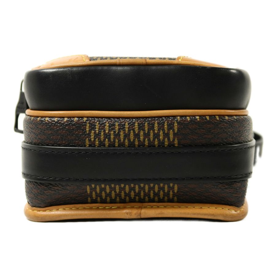 LOUIS VUITTON Damier Giant LV×NIGO Amazon Sling Bag肩背袋-3