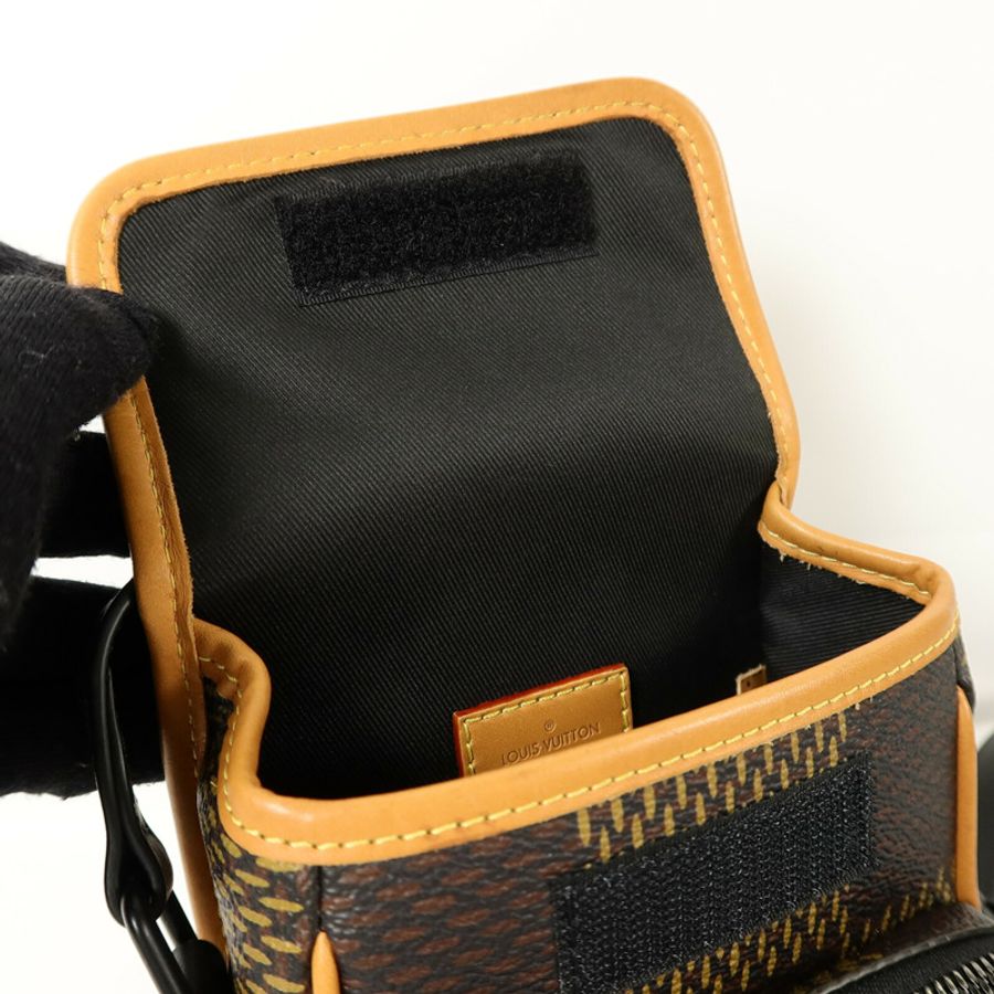 LOUIS VUITTON Damier Giant LV×NIGO Amazon Sling Bag肩背袋-11