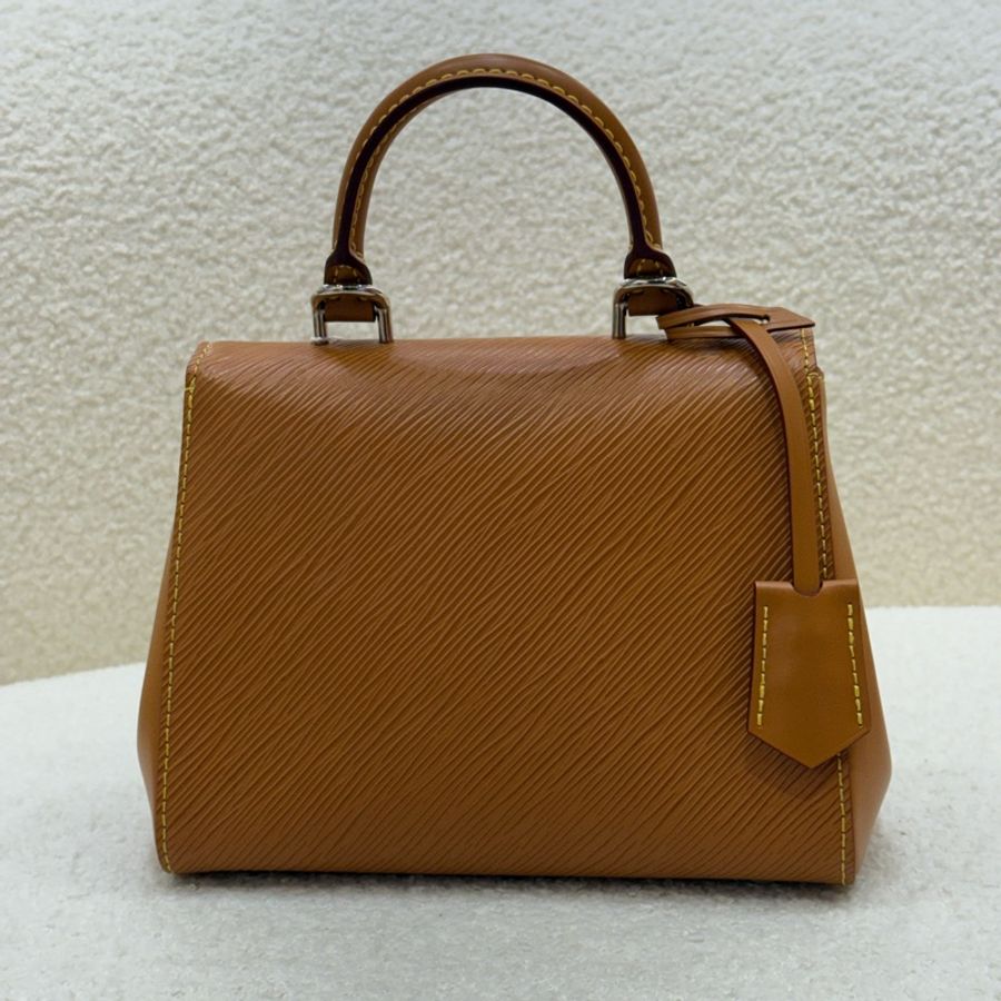LV Cluny 水波紋焦糖色-1