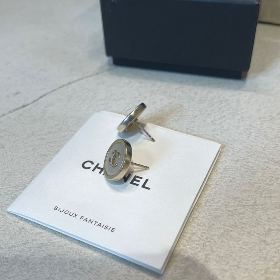 Chanel耳環 香奈兒耳環香奈兒拼色淡金紐扣耳環-3