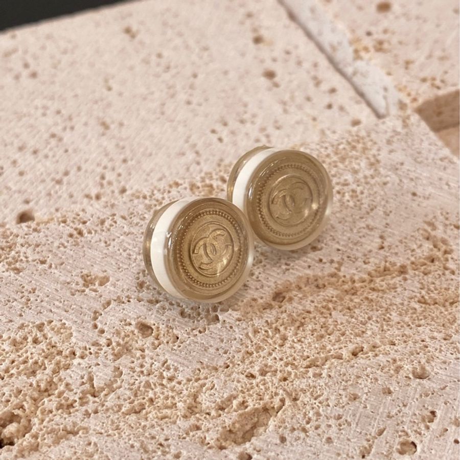 Chanel香奈兒耳環 淺金色白金豆丁圓形簡約雙C logo耳釘-0