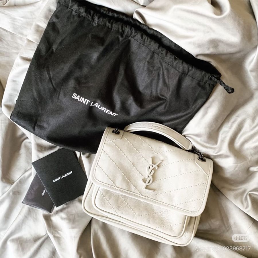 全新新款🈶購證❤️ #ysl #冰川白 #D釦 #niki #小號-0