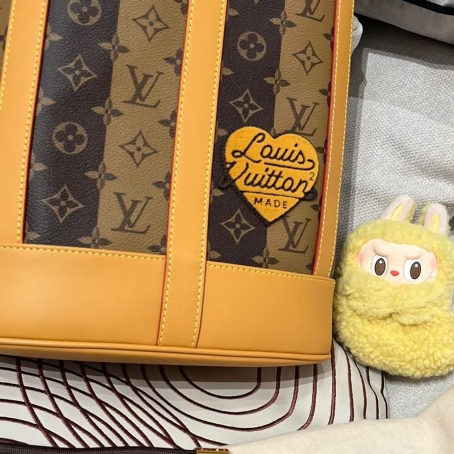 LV x NIGO Randonee 聯名款水桶backpack 限量版-11