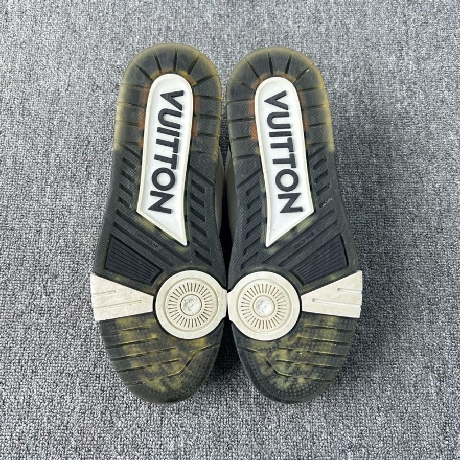 Louis Vuitton 路易威登 LV 黑白牛皮 Trainer 休閒鞋 尺碼:42碼-7