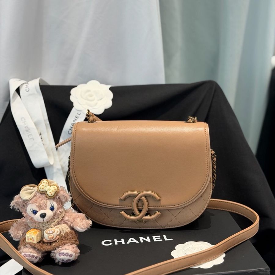 chanel 香奈兒 古巴系列CocoCurve郵差包-0