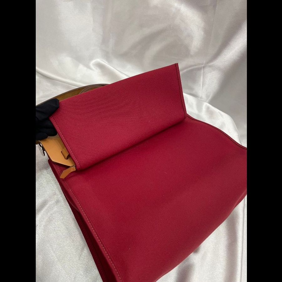 Hermes Herbag31
顏色:棕+紅-8