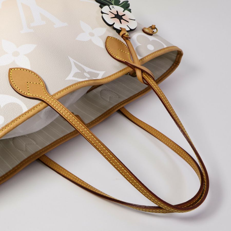 LOUIS VUITTON Monogram Gaint By The Pool Neverfull MM手挽袋-7
